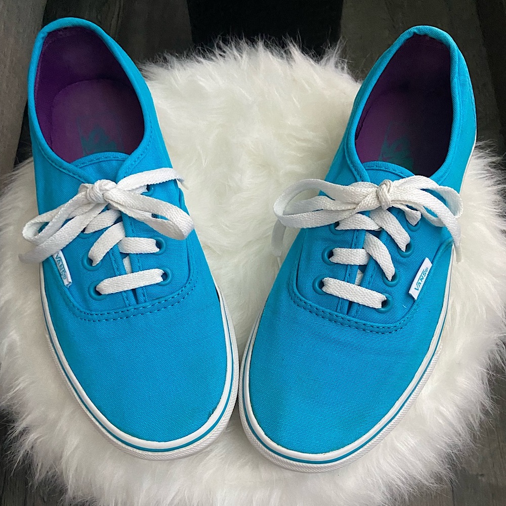 Vans Shoes- Bright Teal Vans Off The Wall Lace Up Unisex Size 7.5 W 6 M